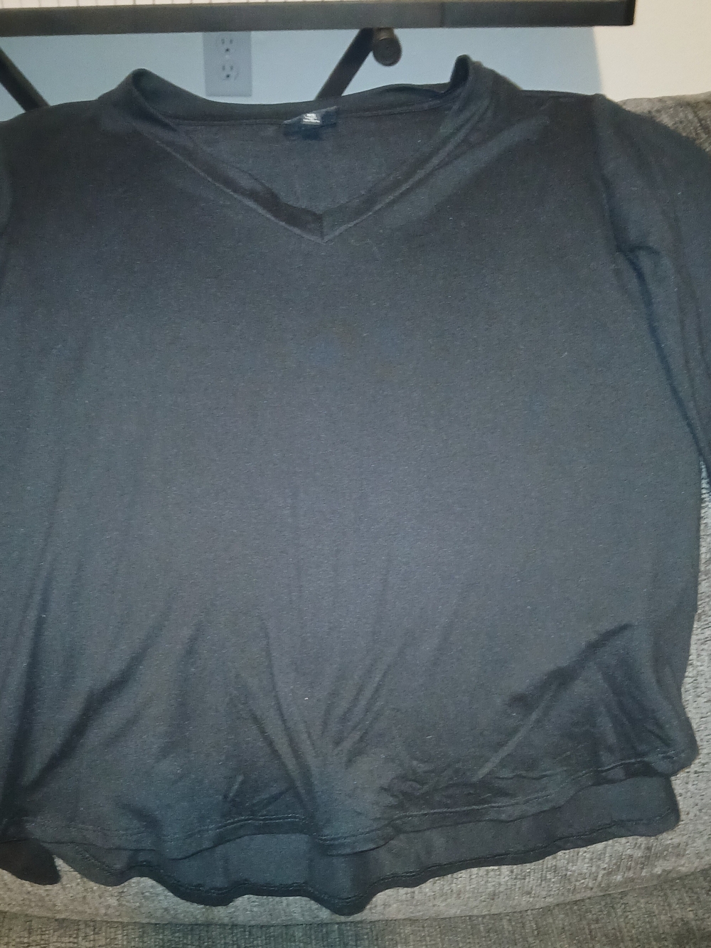 bobeau  Black V-Neck Longsleeve
